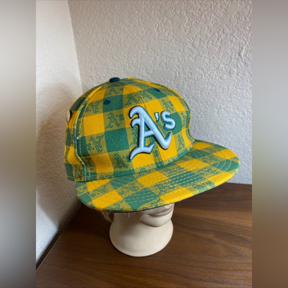 Oakland A's Hat Adult Fitted 7 5/8 Pinwheel Checker New Era 59Fifty Baseball MLB